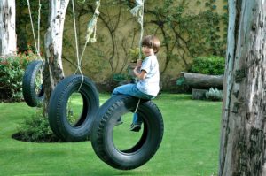 8 Tips To Create Beautiful Tire Swings For Your Backyard